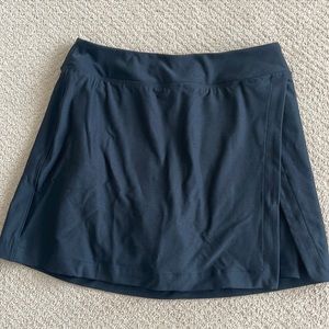 OUTDOOR VOICES COURT SKORT